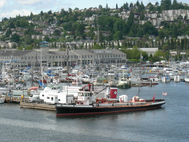 Fisherman's_Terminal_from_Ballard_Bridge_03