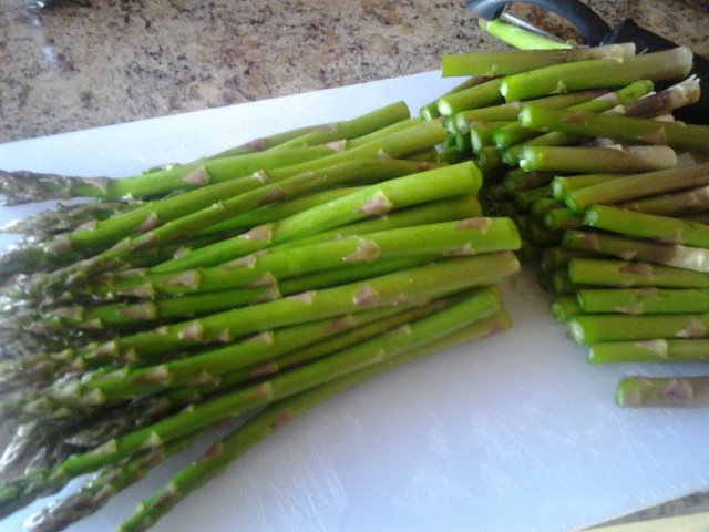 cut-asparagus