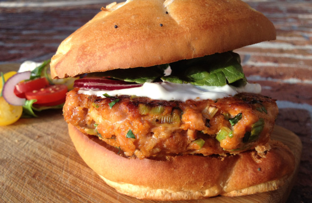 Salmon-Burger1