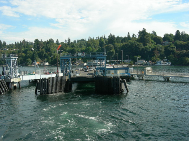 Vashon_ferry_dock_01