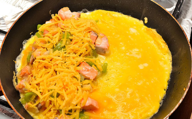 670px-Make-a-Salmon-Omelette-Step-8-Version-2