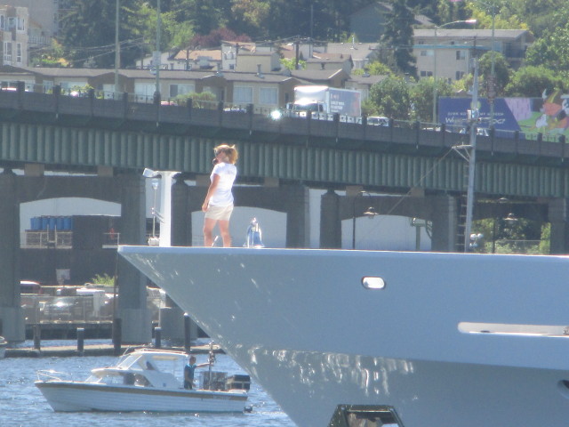 Elisa, Seattle Superyacht Ship Canal Ballard Bridge