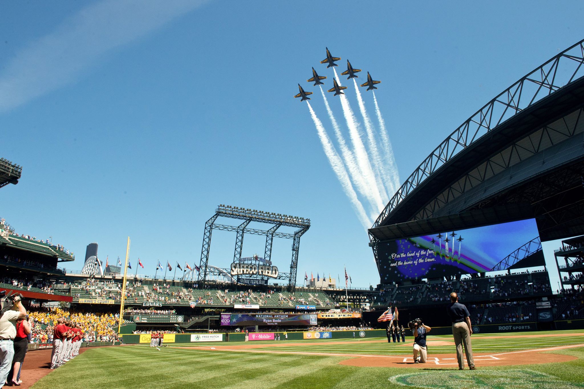 Seafair Weekend 2015 Blue Angels Warm Up With Seattle Mariners Before