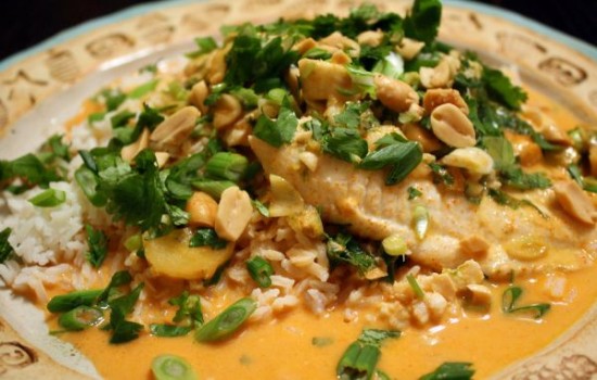 fine_cooking_thai_style_halibut_banana_curry_with_peanuts_xl