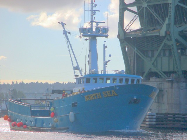 F/V North Sea, AK Crabber, Bridge Lift Ship Canal Marine Traffic
